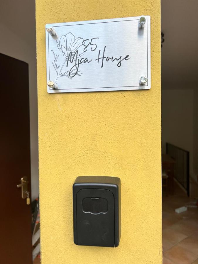 85 Mjka House Free Parking Como Albese Con Cassano Eksteriør bilde